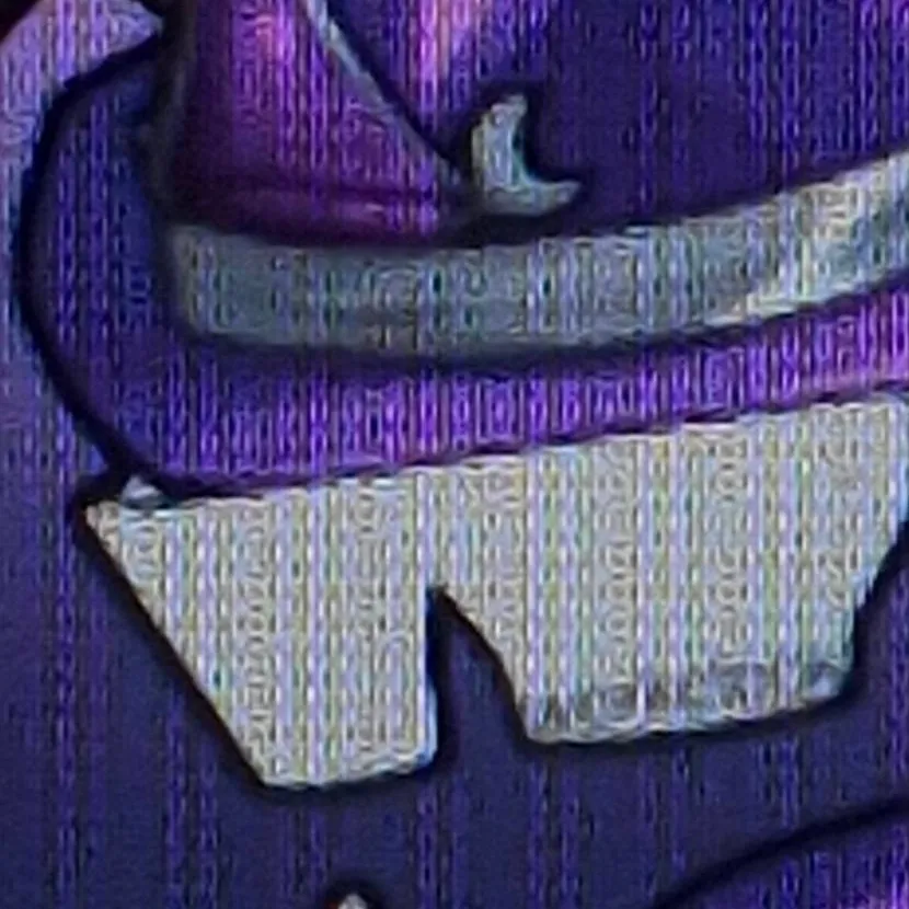 chat with ai character: n o s n i y ｡⋆