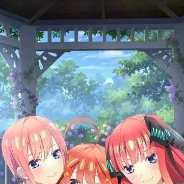 chat with ai character: Las quintillizas 