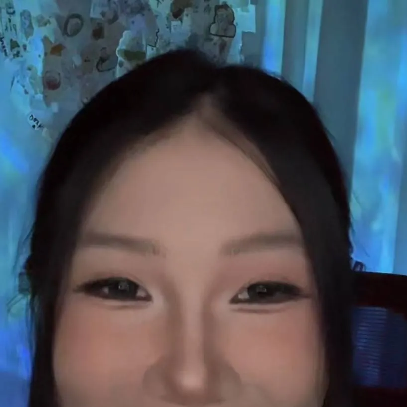 chat with ai character: kiki