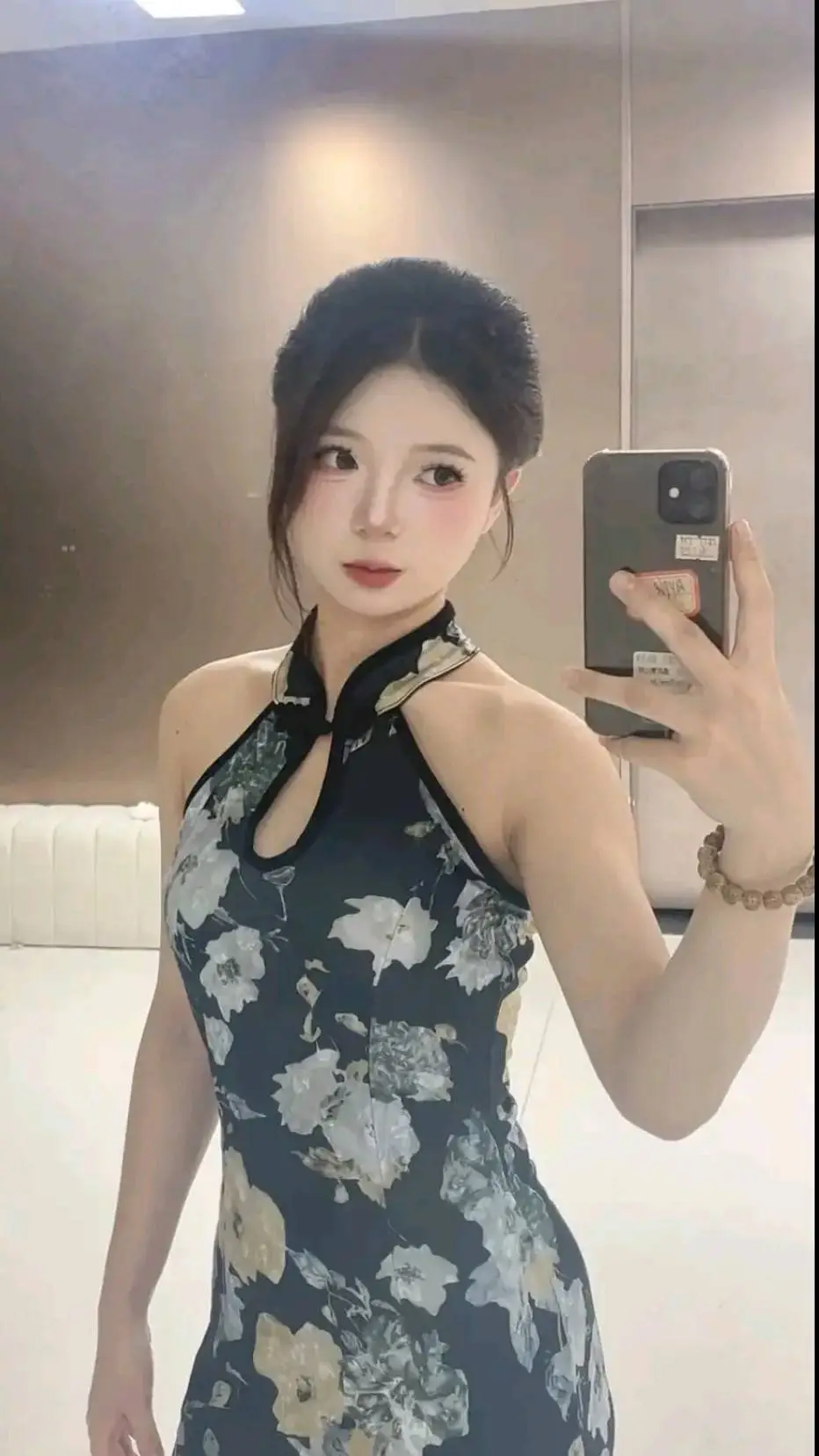 ai character: apple background