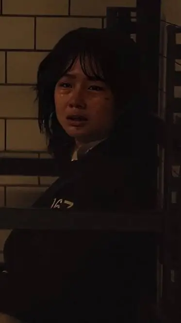 ai character: Sae-byeok  background