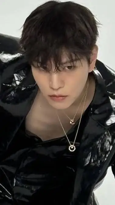 ai character: Seungmin background