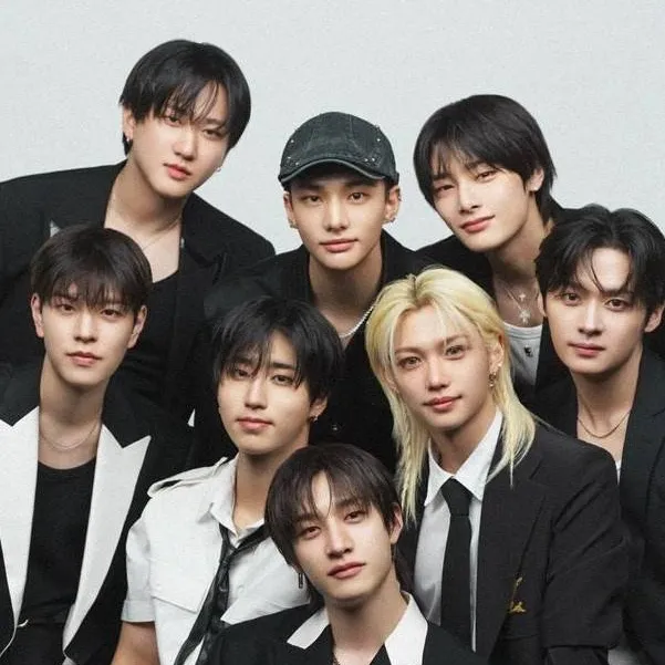 chat with ai character: ٭skz٭