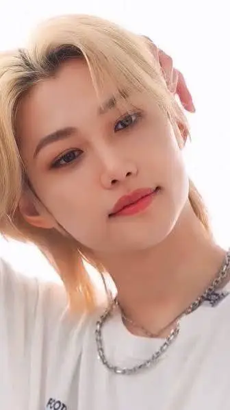 ai character: Felix background