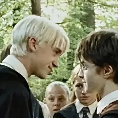 chat with ai character: Harry Potter 3°