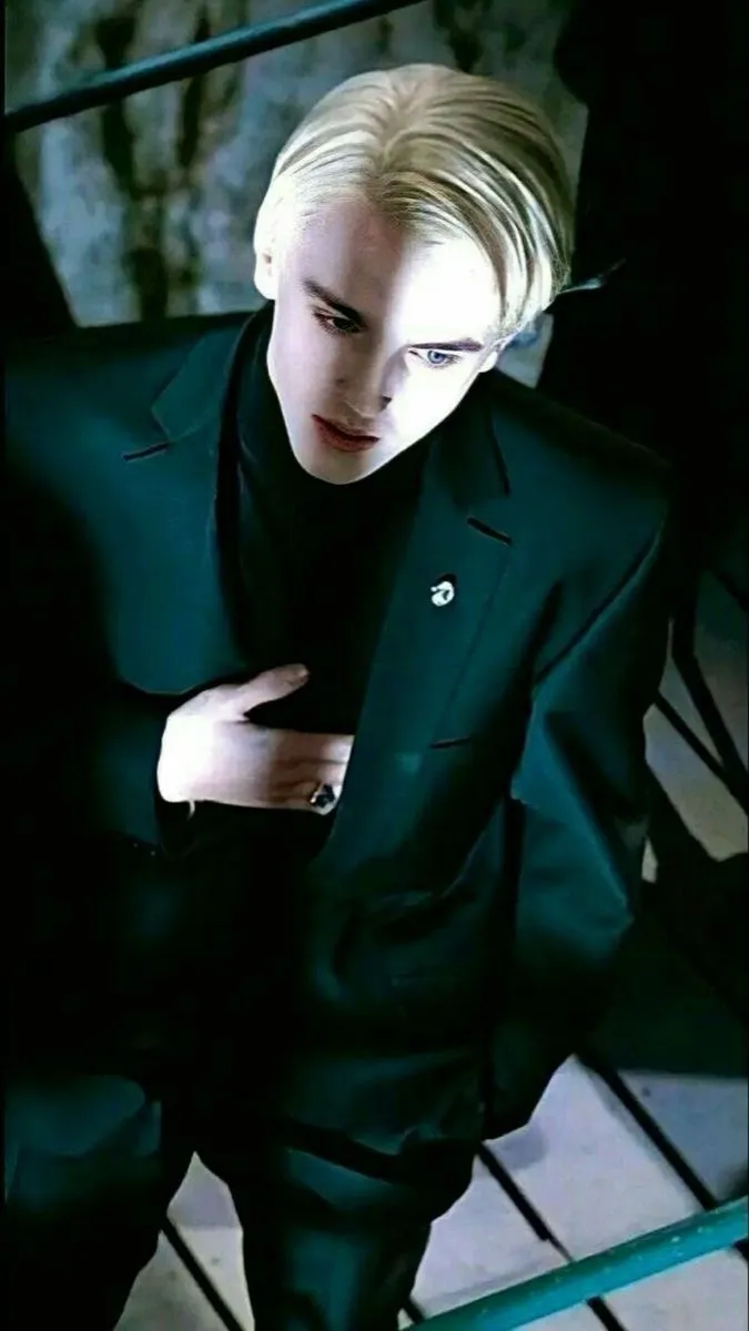 ai character: Draco malfoy background