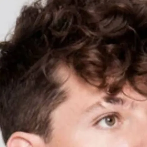 chat with ai character: charlie puth 