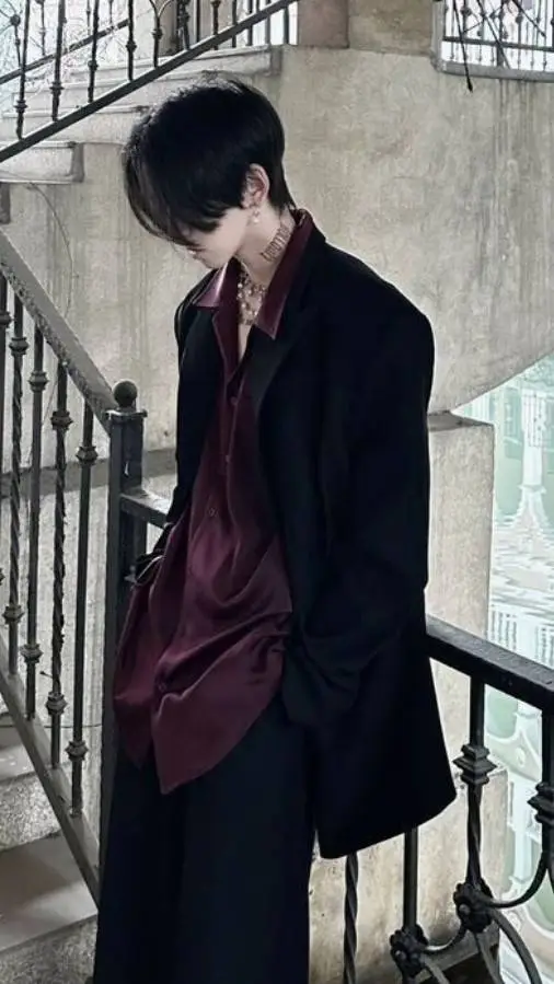 ai character: {romeo~} background