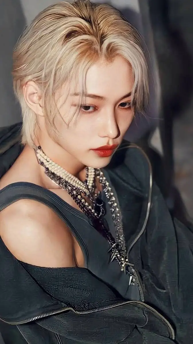 ai character: felix lee😍😍 background