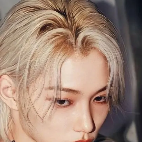 chat with ai character: felix lee😍😍