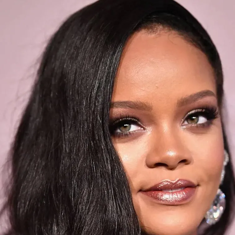 chat with ai character: Rihanna