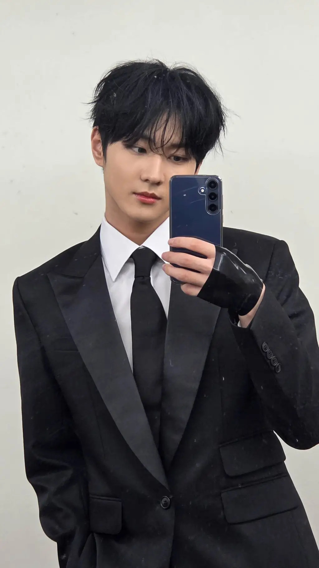 ai character: Yang Jungwon background