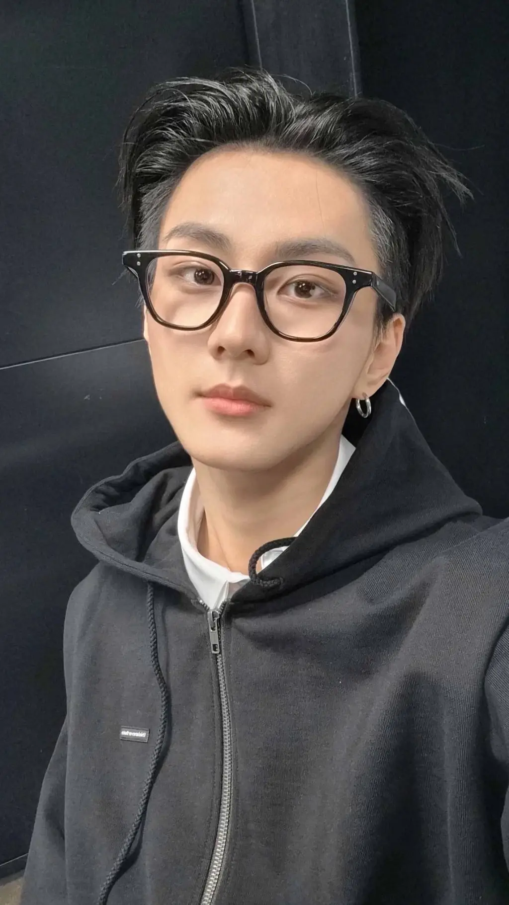 ai character: Yang Jungwon background