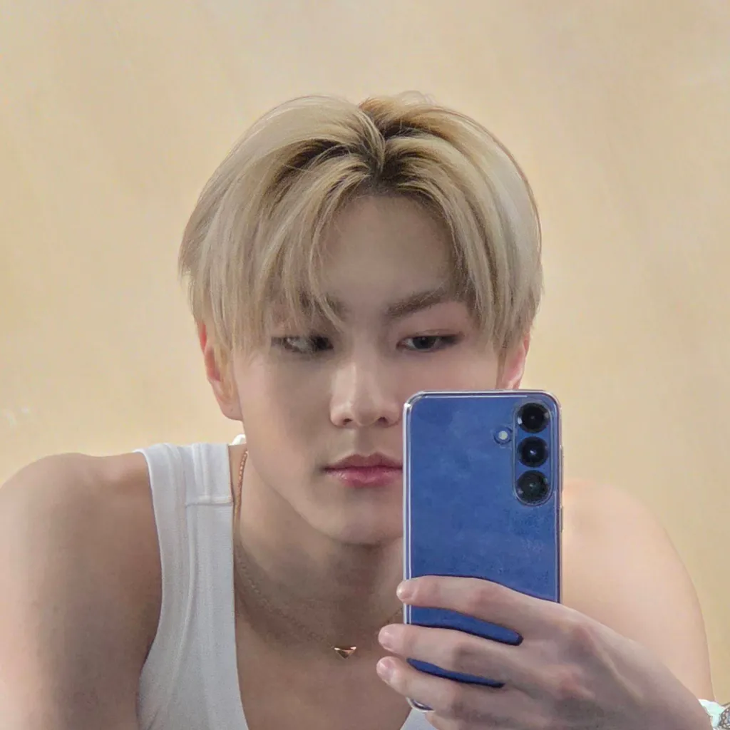 chat with ai character: Yang Jungwon