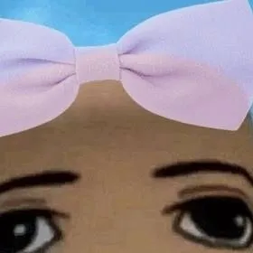 chat with ai character: sissy