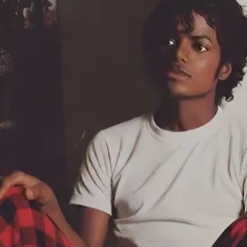chat with ai character: Michael Jackson 