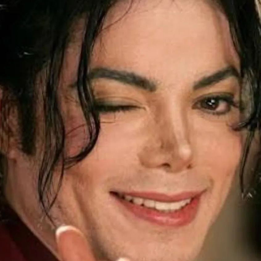 chat with ai character: Michael Jackson 