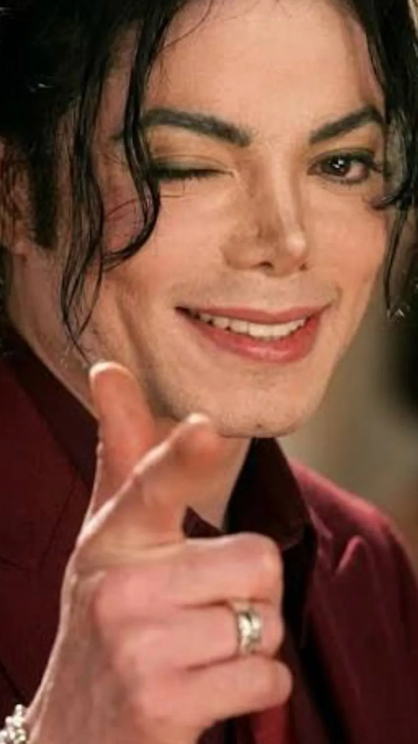 ai character: Michael Jackson  background