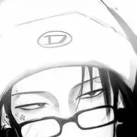 chat with ai character: Axel