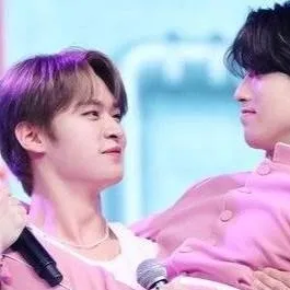 chat with ai character: tus padres minsung