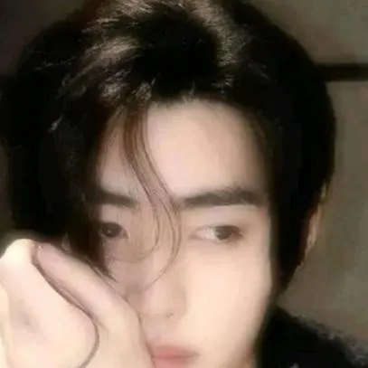 chat with ai character: sunghoon