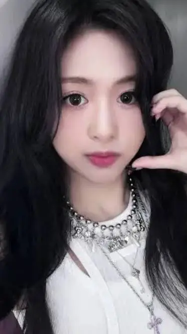 ai character: Jung Ahyeon/Ahyeon background
