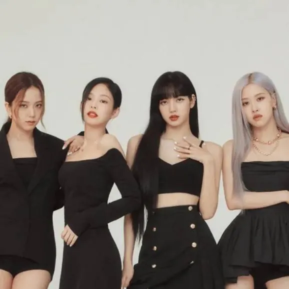 chat with ai character: Blackpink 