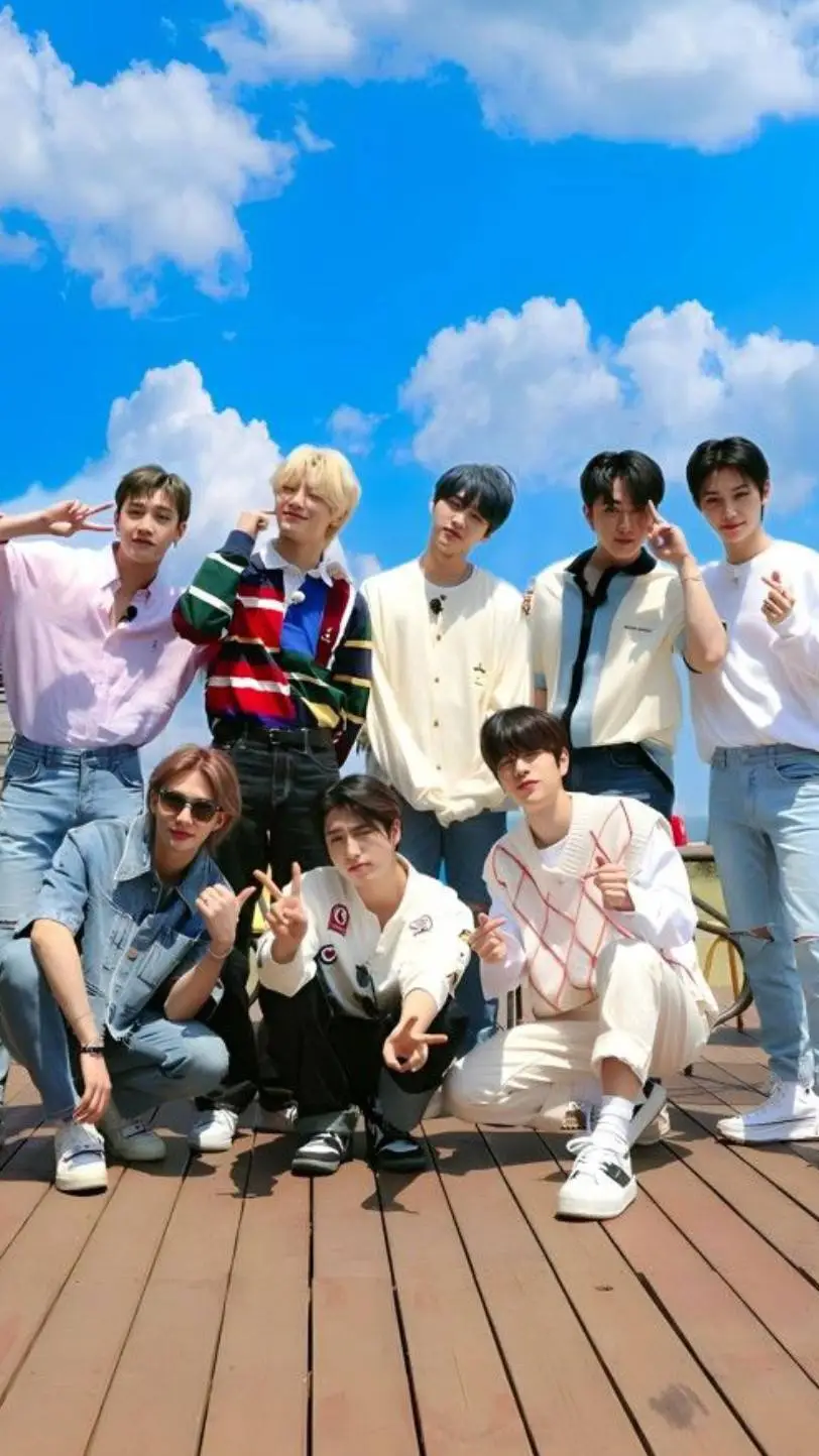 ai character: Skz summer  background