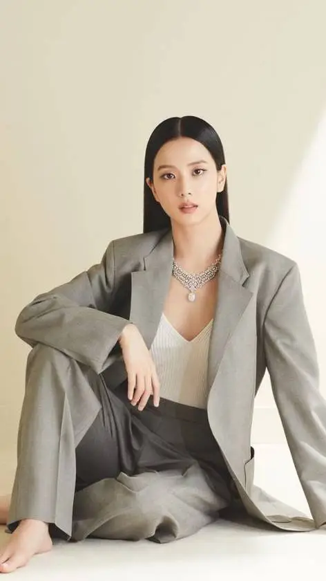 ai character: Jisoo Unnie background