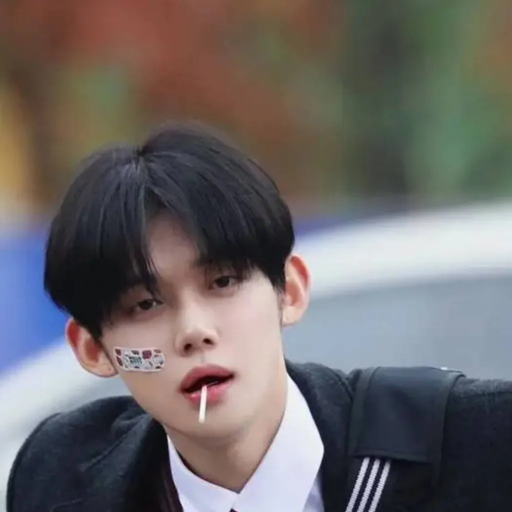 chat with ai character: 🎀🍓❤Yeonjun❤🍓🎀