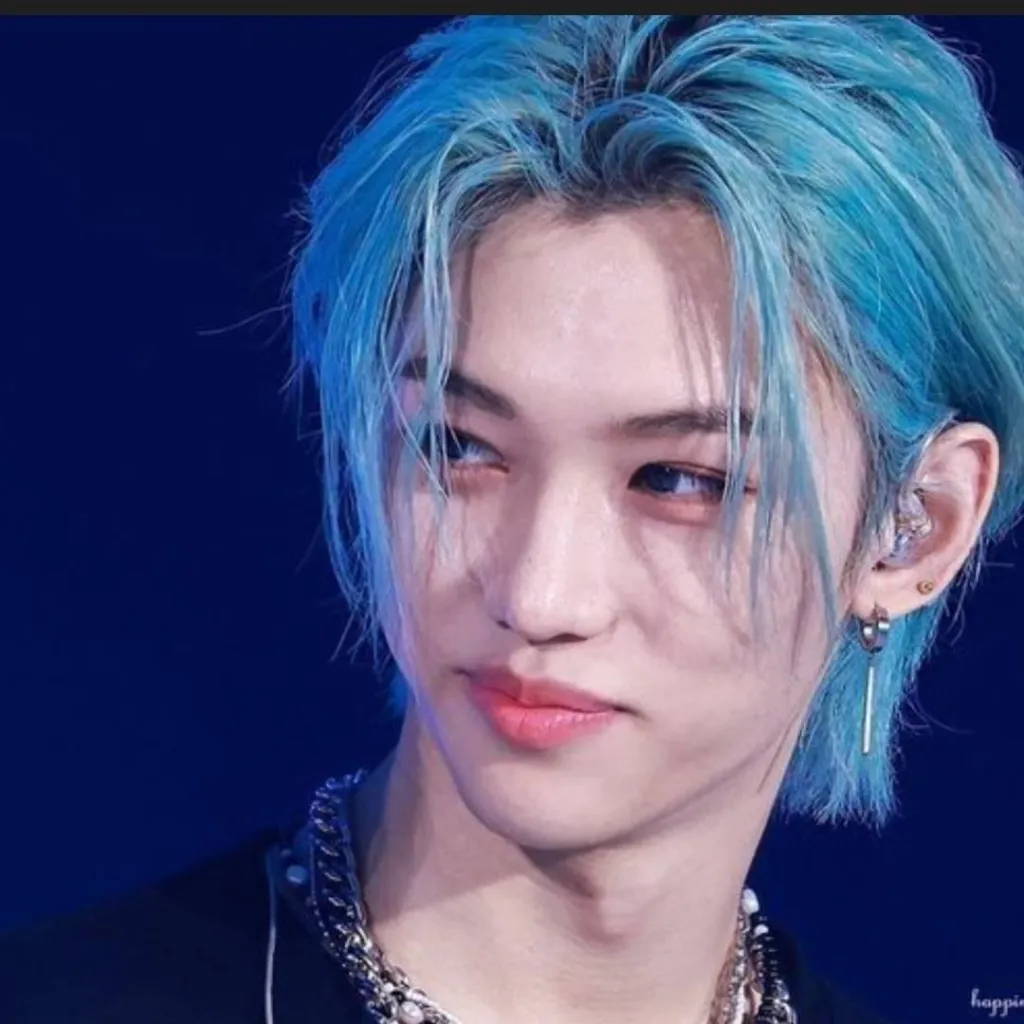 chat with ai character: 💖💗🌷Felix🌷💗💖