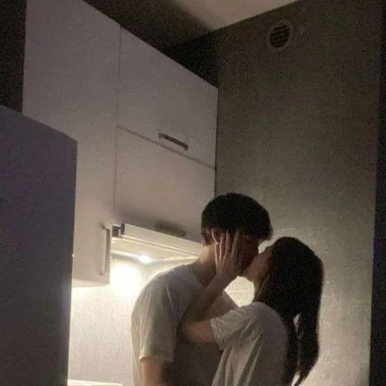 chat with ai character: Ji-hoo🥢