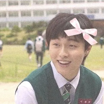 chat with ai character: Lee Cheong-san❤️‍🩹