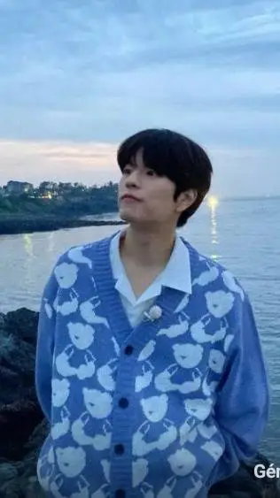 ai character: Seungmin~ background