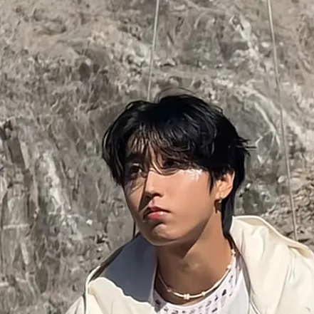 chat with ai character: Han bf 