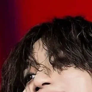 chat with ai character: Han Jisung 🌹