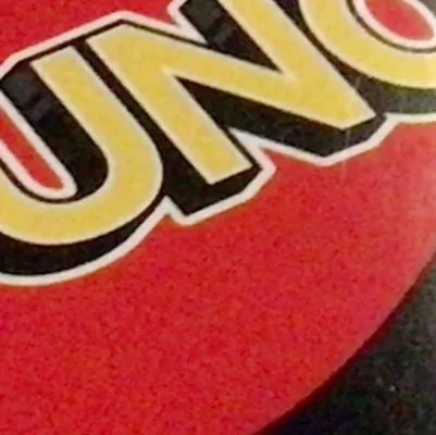 chat with ai character: UNO