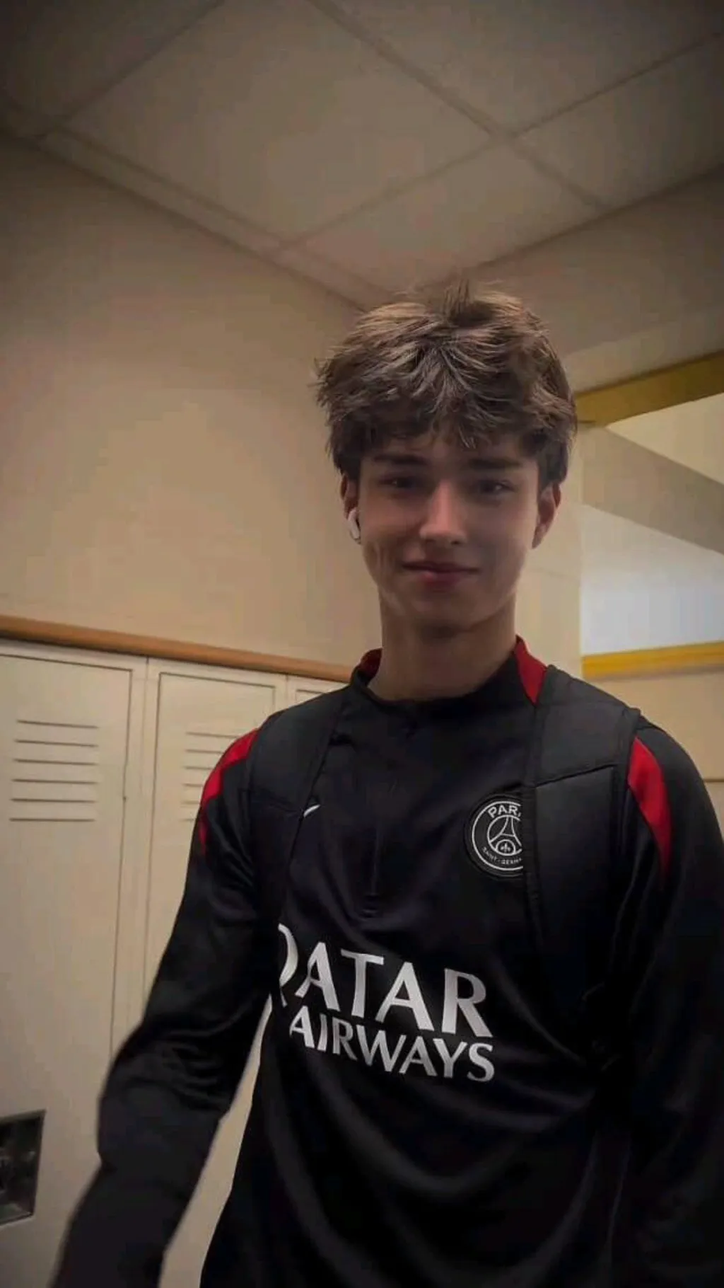 ai character: Dave background