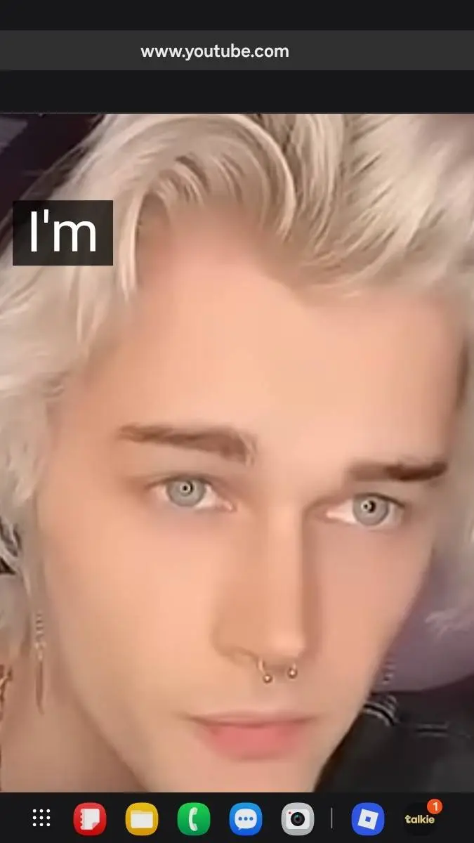 ai character: friend group background