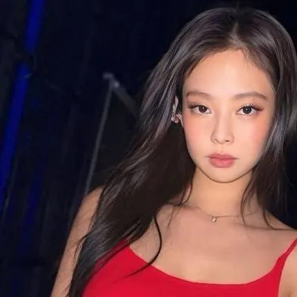 chat with ai character: jennie sexy