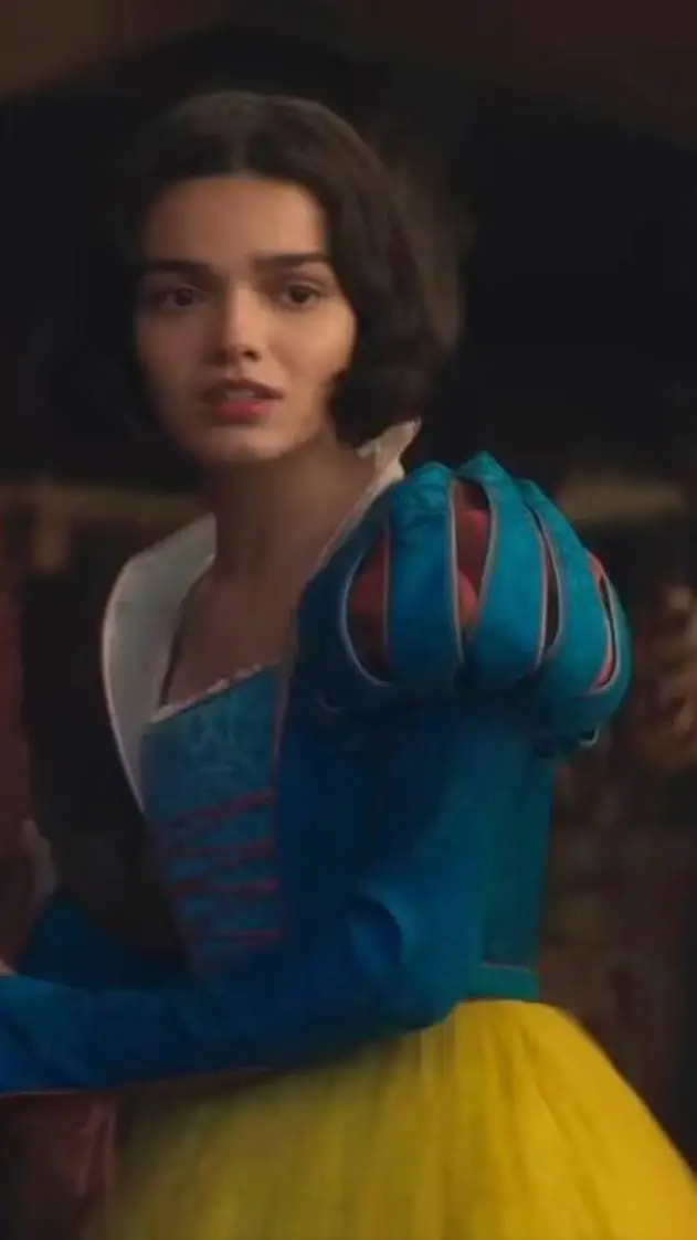 ai character: snow white  background