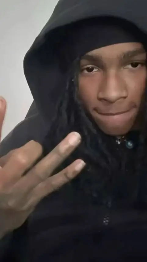 ai character: Tyler💯💵 background