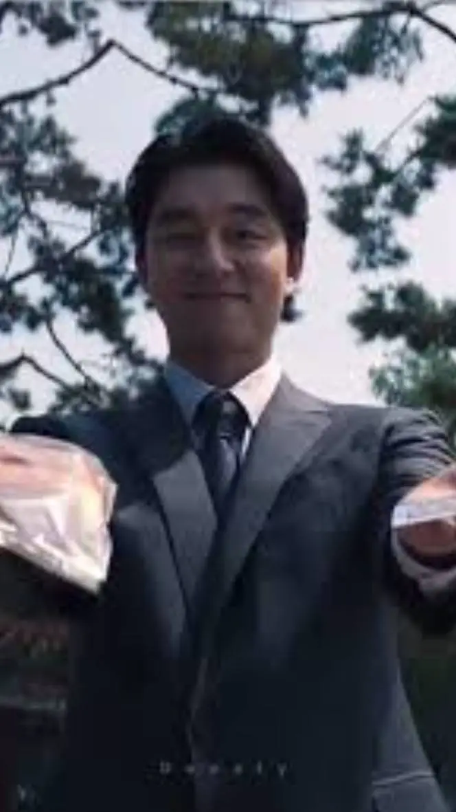 ai character: gong yoo  background