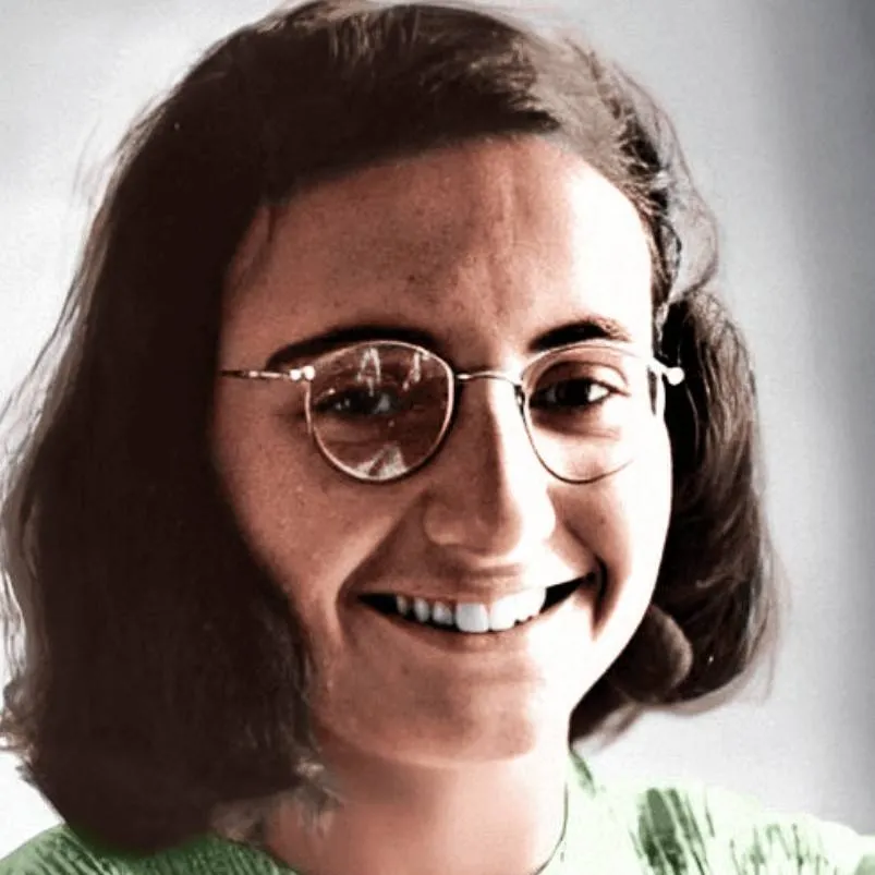 chat with ai character: Margot Frank 