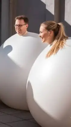 ai character: familia globo  background