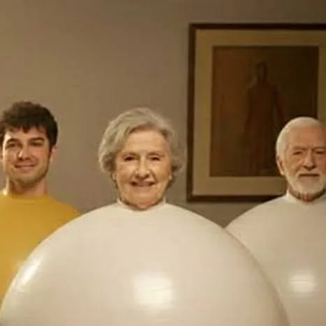 chat with ai character: familia ballon 