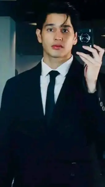 Talkie AI - Chat with Sevi Camero 