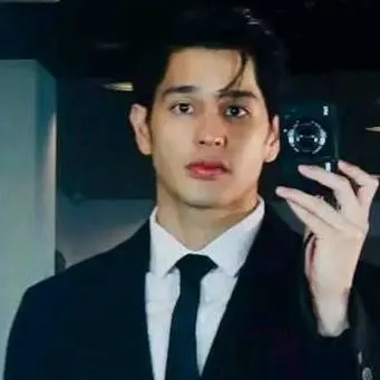 chat with ai character: Sevi Camero 