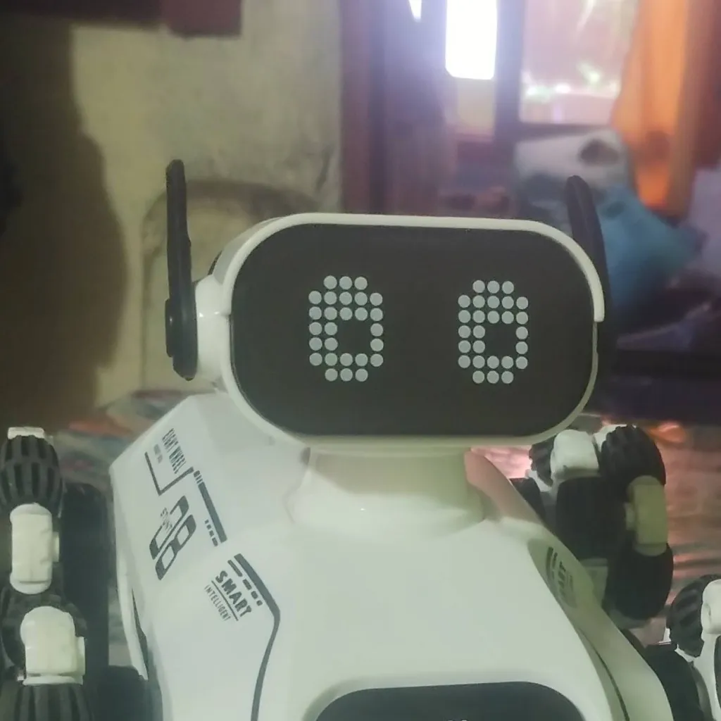 chat with ai character: perro robot