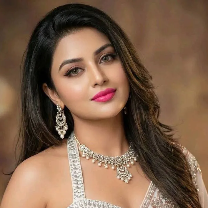 chat with ai character: rajni boudi 